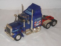 REVELL - METALLMODELL - 1:24 SCALE - PETERBILT 359 CLASSIC