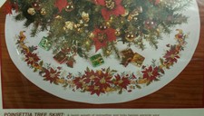 NEEDLE TREASURES 02940 40" POINTSETTIA TREE SKIRT Cross Stitch Kit Christmas