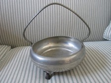 VINTAGE OLD ENGLISH GENUINE PEWTER 177 FOOTED DISH WITH HANDLE
