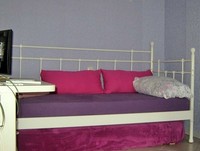 Ikea Bett mit Matratze Day Bed Metallbett weiß 