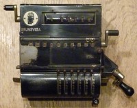 alte Brunsviga 10 Rechenmaschine um 1934