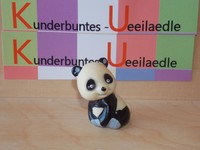 Tao Tao und seine Freunde  D 1984  Tao Tao sitzend  kleine weiße Augen