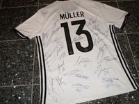 DFB DEUTSCHLAND EM 2016 "MÜLLER"TRIKOT;TEAM HANDSIGNIERT