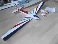 Fournier RF Motorsegler in Holzbauweise