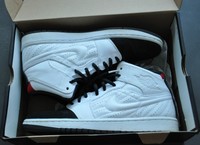 Nike Air JORDAN 1 Retro 99 Mid Gr. 42,5 US9 Weiß Schwarz Gym Rot Schuhe Sneaker