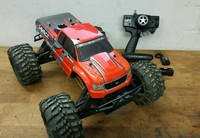 HPI Savage RC Monster Truck Nitro Verbrenner Top Zustand mit 4.6 Motor + Tuning 