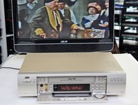 SUPER-VHS Videorecorder JVC HR-S9600, Vollständig gewartet