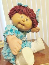 Pretty Auburn Poodle Hair Cabbage patch with chubby Cheeks! New Playset! Nice!