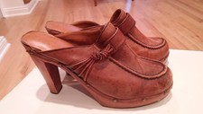 Vintage 1970's high heel leather & wood clogs / mules * women's size 8 Boho