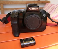 Canon EOS 5 mit Tasche