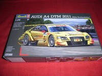 REVELL® 07086 1:24 AUDI A4 DTM 2011 MIKE ROCKENFELLER NEU OVP