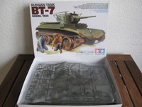 Russian Tank  BT 7 Model 1935 von TAMIYA im Maßstab 1:35 * NEU *  