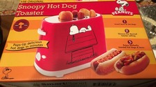 Peanuts Schulz Snoopy Hot Dog Toaster Cooker Fun & Easy New in Box