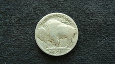 1918-D BUFFALO NICKEL IN  GOOD CONDITION E-6-15 (SEE PICTURES)