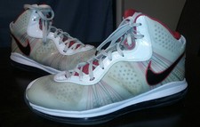 nike MR. LEBRON JAMES 828 v/2 size 11