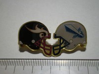Pin Anstecknadel Football Düsseldorf Rhein Fire vs. Scottish Claymores  NFL WLAF