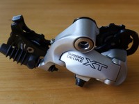 Shimano:  Deore XT Schaltwerk/ 6/7/8/9fach schaltbar  