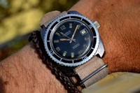 men's rare MONVIS AUTOMATIC 200 METERS VINTAGE DIVER WATCH UHR MONTRE 38 X 42MM