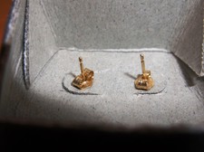 14 Kt Gold Diamond Stud Earrings
