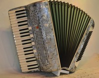 Super Galanti 4Chörig Musette 120 Bässe  #708