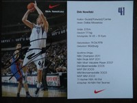 Handsignierte Autogrammkarte *DIRK NOWITZKI* Deutschland NBA Dallas Mavericks #4
