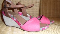 s.Oliver schicke Sandalen Pumps Wedges Keilabsatz Leder 40 w NEU