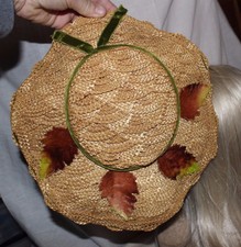 Vtg 30s 40s Scalloped Straw Tilt Pancake Hat Velvet Leaves Green Ribbon
