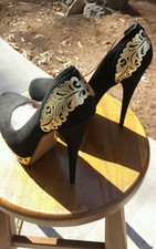 Vintage Style Guilded High Heels