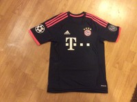 Adidas FC Bayern Trikot (S)