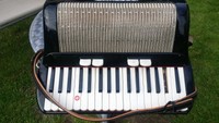 Akkordeon Cantulia Senorita 72 Bass im Koffer, schwarz , bespielt, gebraucht