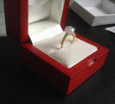 Selling wedding ring on ebay