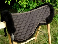 Echt Lammfell Sattelpad Sattelkissen Springkissen Sattel Sattellage dunkelbraun 