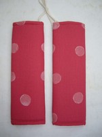 Gurtpolster Kindersitz Gurtschoner Rot P. Neu