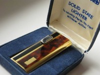 Colibri Solid state Lighter Batterie Feuerzeug Made in Japan