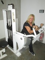 Phoenix professionelle Bizepmaschiene Studiogerät  TOP Fitness Bodybuilding