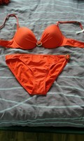 Bikini von ESPRIT Gr.38 Cup c 75rot mit brosche NEU!! versand 1.80€