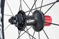 Zipp 30 Clincher Laufradsatz (VR+HR) mit Schnellspanner 1655 g UVP 785€