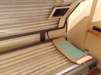 Sonnenbank mit Gesichtsbräuner - SUNALPROFI