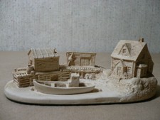 Tanglewood Arts Lake House / Cabin small 5" Figure