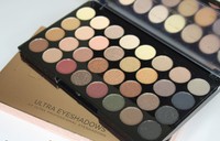 MakeUp REVOLUTION Ultra 32 Shade Eyeshadow Palette Flawless (Nude) NEU&OVP