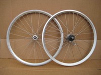 26"Laufradsatz ALU-Hohlkammerfelge silber Shimano Inter3 Nabe Rücktritt TOP Zust