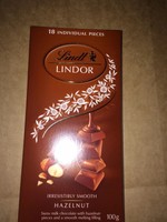 Lindt  Lindor Schokolade Haselnuss 12 x 100 g