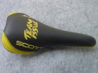 Scott Team Issue Sattel gelb-schwarz , ca.1990. sehr gut erhalten