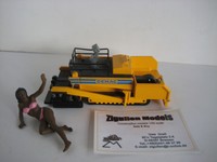 DEMAG DF 120 C ASPHALT FERTIGER #231.1 NZG 1:50