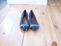 schöne schwarze Ballerinas von AGL in Gr. 39