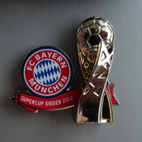 Pin Anstecknadel FC Bayern München DFL Super Cup Pokal Sieger 2012 NEU