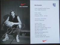 Handsignierte Autogrammkarte *DIRK NOWITZKI* Deutschland NBA Dallas Mavericks #1