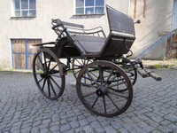 einzigartige Pferdekutsche