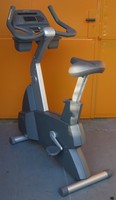 Life Fitness 95 CI Upright Sitz Bike Generalüberholt