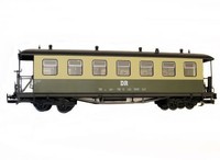 Train Personenwagen, Runddach, grün-beige, DR, Spur G